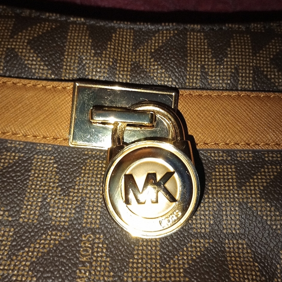 NWT Michael Kors Hamilton brown signature Traveler Messenger Bag - Picture 10 of 12